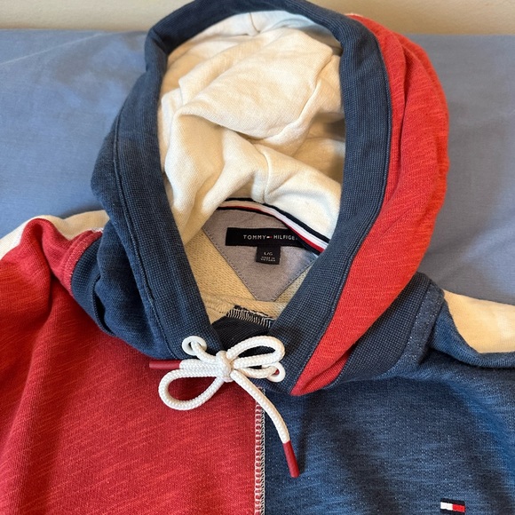Tommy Hilfiger Hoodie - Picture 1 of 3